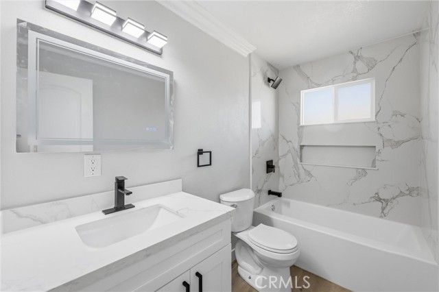 26662 Fleming St, Highland, CA 92346