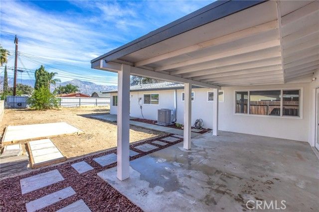 26662 Fleming St, Highland, CA 92346