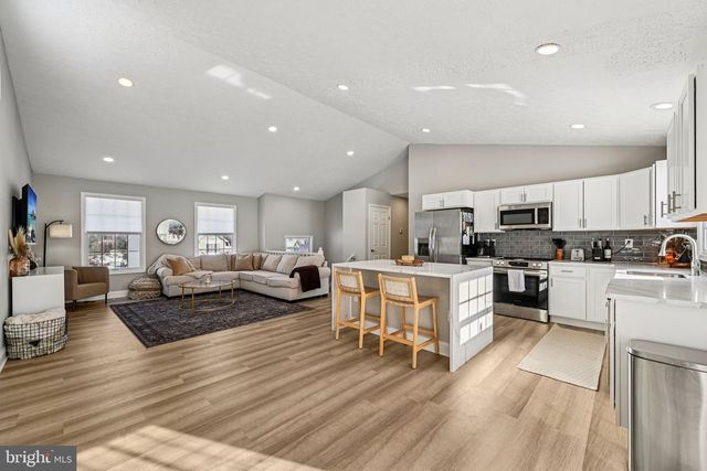 19 WHITE WILLOW CT, Owings Mills, MD 21117