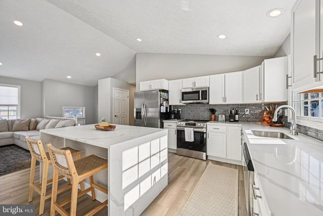 19 WHITE WILLOW CT, Owings Mills, MD 21117