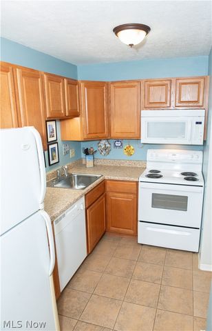 33803 Electric Boulevard C17, Avon Lake, OH 44012