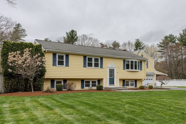 46 Puritain Drive, Hanson, MA 02341