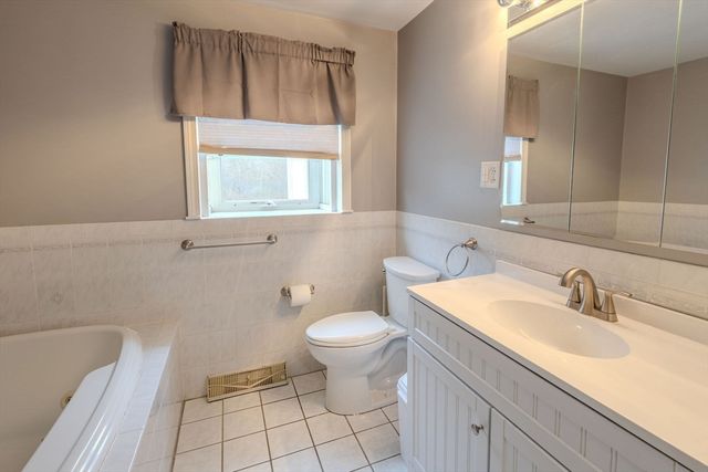 46 Puritain Drive, Hanson, MA 02341