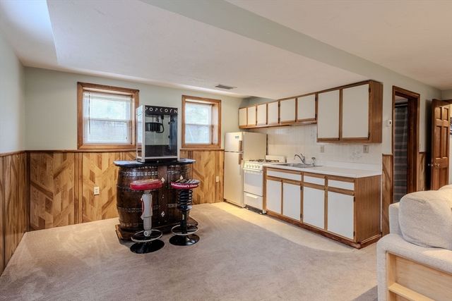 46 Puritain Drive, Hanson, MA 02341