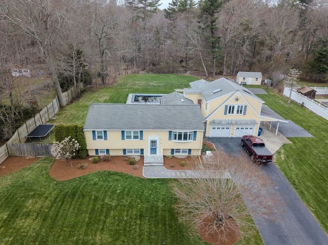 46 Puritain Drive, Hanson, MA 02341