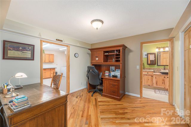 1075 Moody Farm Road, Maggie Valley, NC 28751