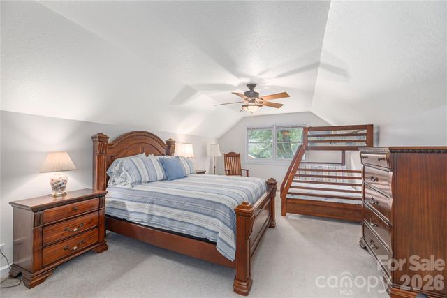 1075 Moody Farm Road, Maggie Valley, NC 28751