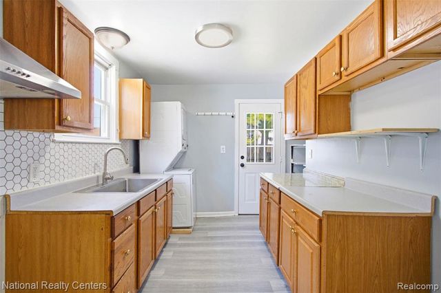 14227 Hobart Avenue, Warren, MI 48089