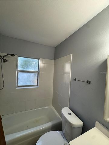 301 HICKORY LANE, Seffner, FL 33584