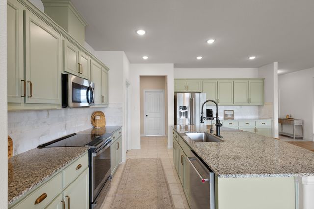 170 Spring Creek Circle, Paradise, TX 76073