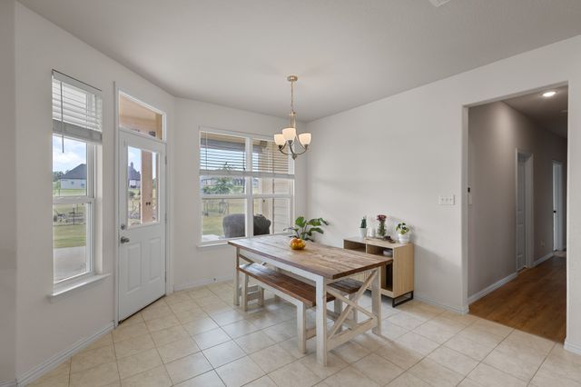 170 Spring Creek Circle, Paradise, TX 76073
