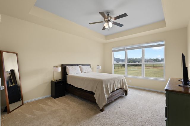 170 Spring Creek Circle, Paradise, TX 76073