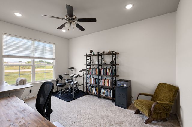 170 Spring Creek Circle, Paradise, TX 76073