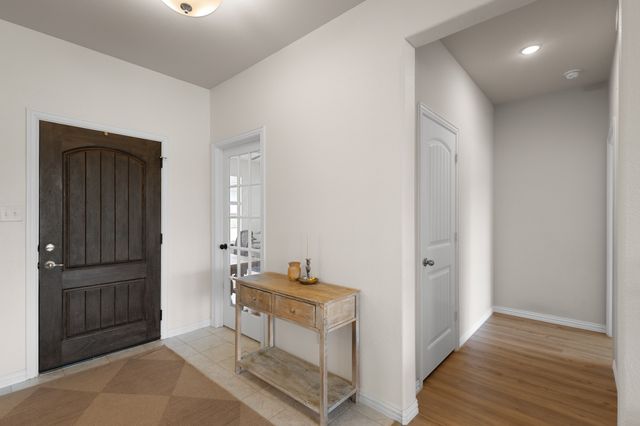 170 Spring Creek Circle, Paradise, TX 76073