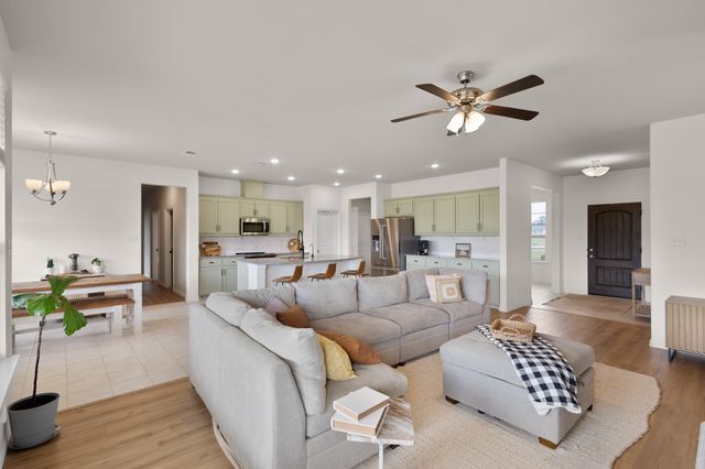 170 Spring Creek Circle, Paradise, TX 76073