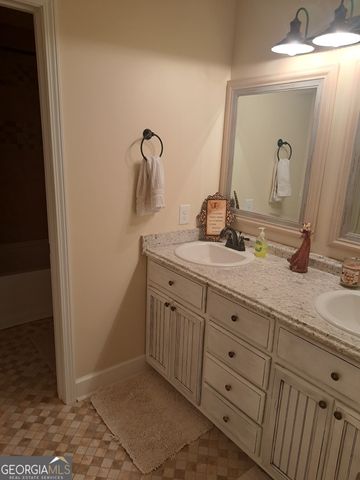 5311 Loves Chapel Road, Glennville, GA 30427