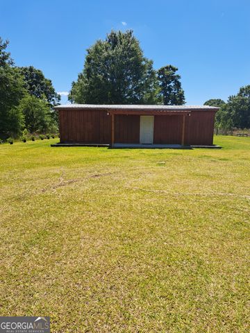 5311 Loves Chapel Road, Glennville, GA 30427