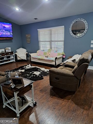 5311 Loves Chapel Road, Glennville, GA 30427