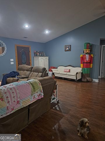 5311 Loves Chapel Road, Glennville, GA 30427