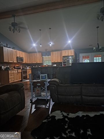 5311 Loves Chapel Road, Glennville, GA 30427