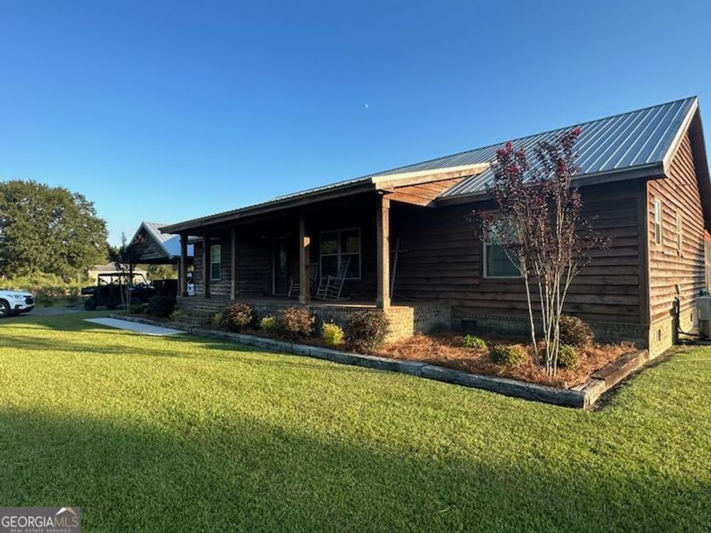5311 Loves Chapel Road, Glennville, GA 30427