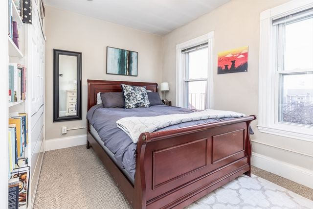 192 W 5th 2, Boston, MA 02127