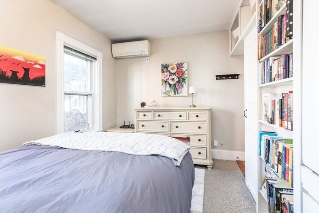 192 W 5th 2, Boston, MA 02127