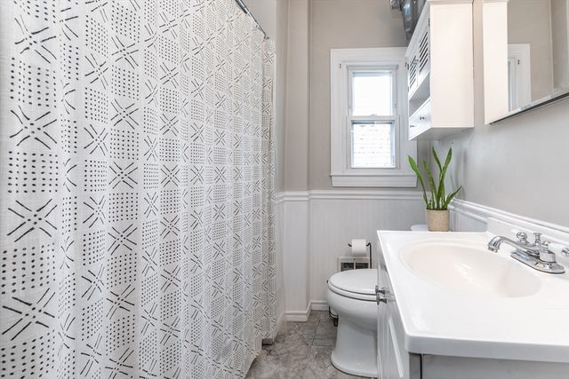 192 W 5th 2, Boston, MA 02127
