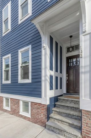 192 W 5th 2, Boston, MA 02127
