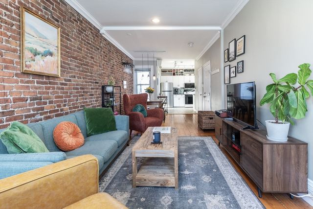 192 W 5th 2, Boston, MA 02127