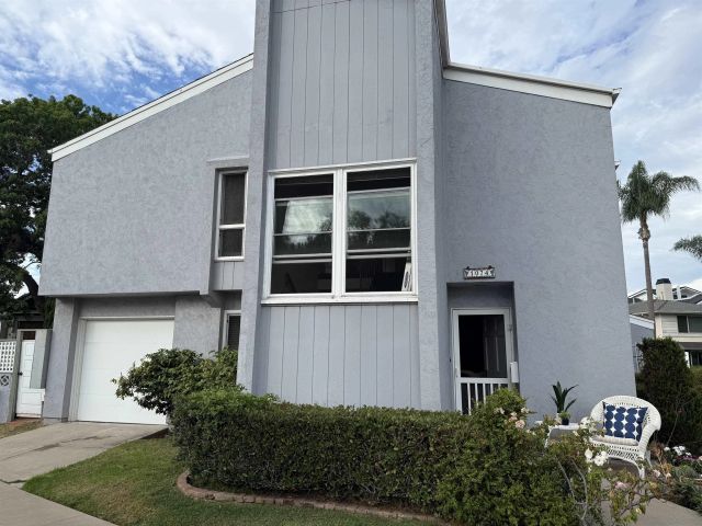 1074 Isabella Avenue, Coronado, CA 92118