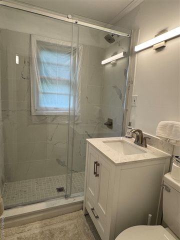 39 North Rd., Hampton Bays, NY 11946