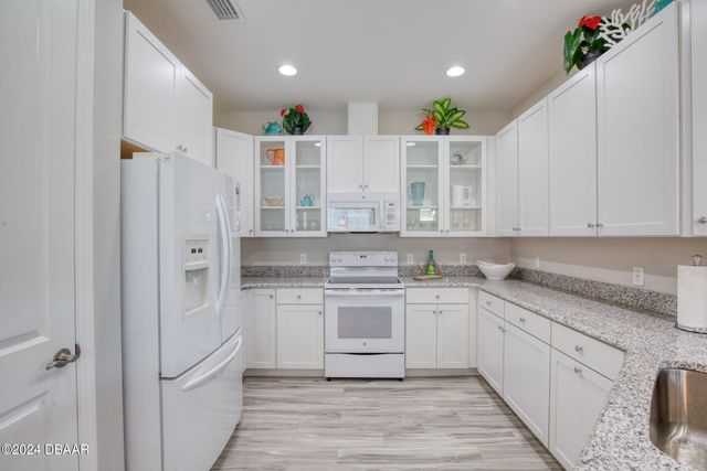 1131 Fins Up Court, Daytona Beach, FL 32124