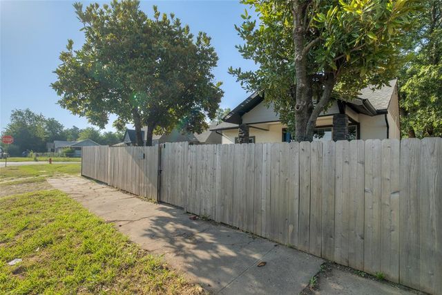 422 SE 17th Street, Oklahoma City, OK 73129