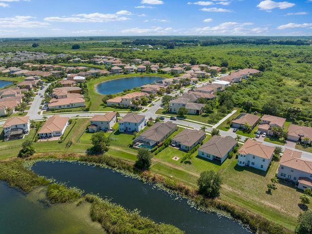 1786 Berkshire Circle SW, Vero Beach, FL 32968