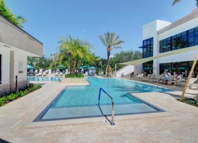 7449 Glendevon Lane 106, Delray Beach, FL 33446