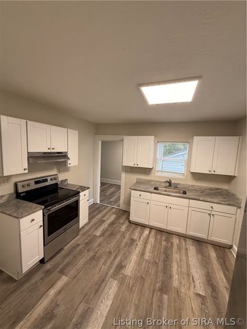 916 Korb Avenue, New Albany, IN 47150