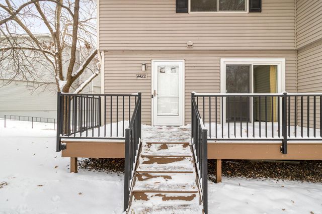 4482 Victoria Street N, Shoreview, MN 55126