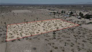 4 Peral Road, Phelan, CA 92371