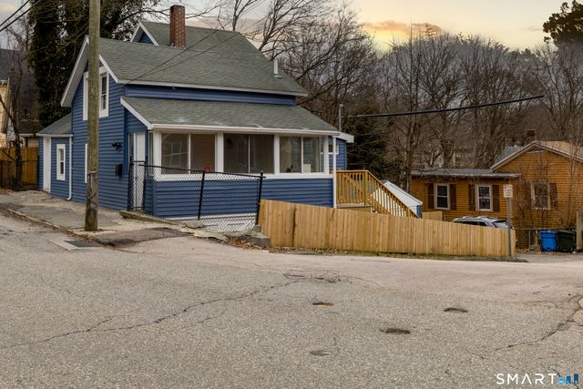 231 Broad Street, Norwich, CT 06360