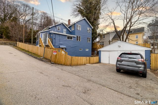 231 Broad Street, Norwich, CT 06360