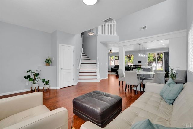 1946 Leaning Oak Ct, Fairfield, CA 94534