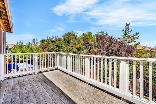 1946 Leaning Oak Ct, Fairfield, CA 94534