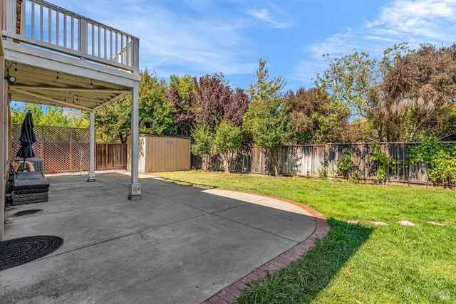 1946 Leaning Oak Ct, Fairfield, CA 94534