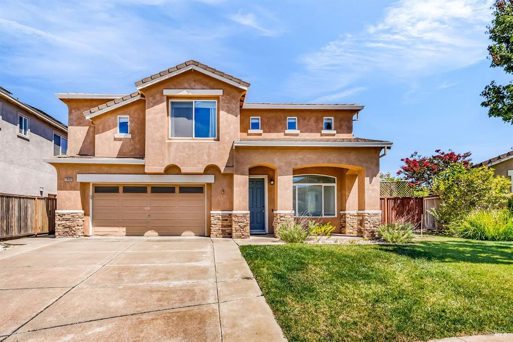 1946 Leaning Oak Ct, Fairfield, CA 94534