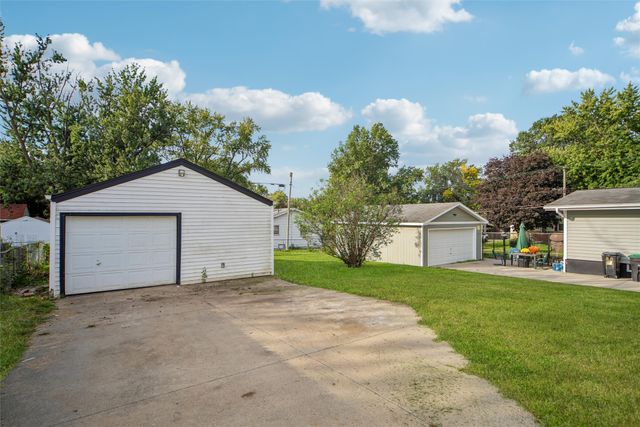 1326 Bundy Street, Des Moines, IA 50315