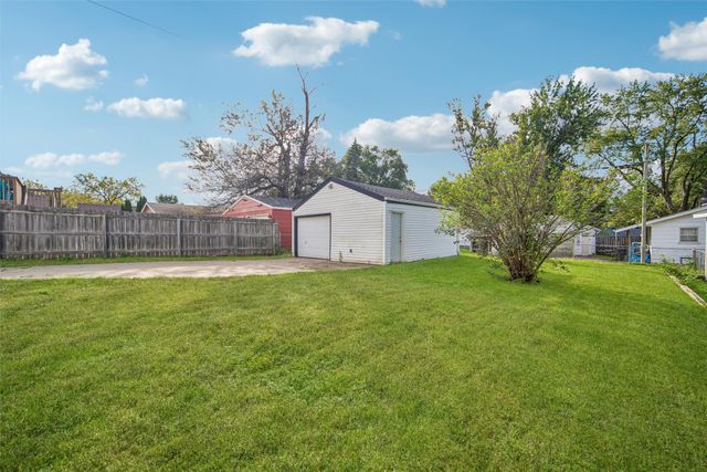 1326 Bundy Street, Des Moines, IA 50315