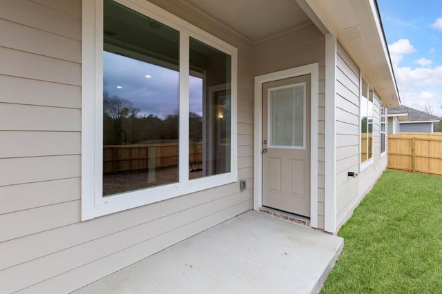 604 Rockbridge Drive, Huntsville, TX 77340