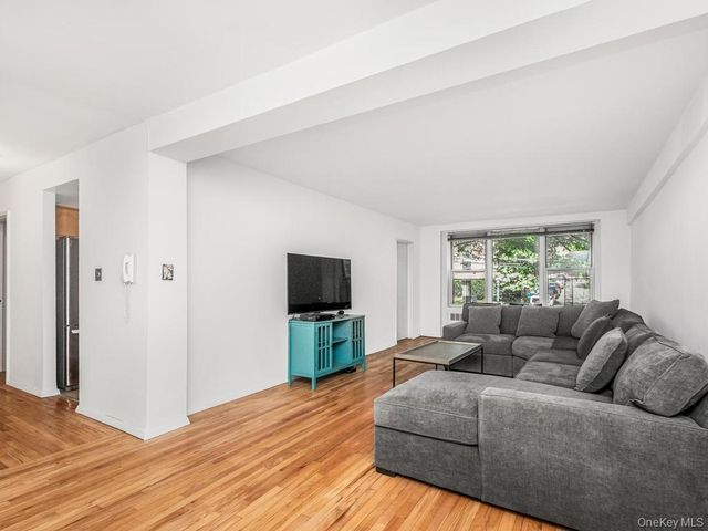 2736 Independence Avenue 2E, Bronx, NY 10463