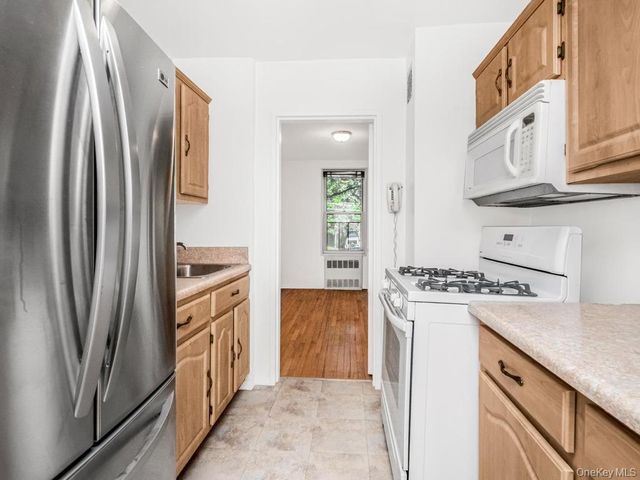 2736 Independence Avenue 2E, Bronx, NY 10463